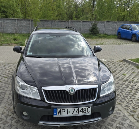 Skoda Octavia cena 32800 przebieg: 272000, rok produkcji 2011 z Władysławowo małe 79